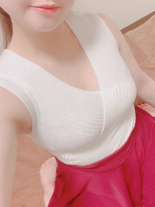 愛原りこ