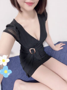 水無月ひな