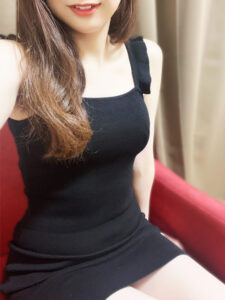 小柄な柄綺麗なお顔立ちと抜群のプロポーション！純粋無垢な奇跡のセラピストデビュー！